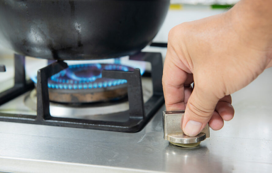 Cách sử dụng bếp gas Lorca đơn giản 3 cách bật bếp gas Lorca đơn giản