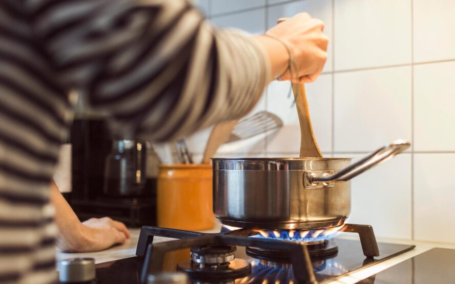 Cách sử dụng bếp gas Lorca đơn giản 5 lưu ý để sử dụng bếp gas Lorca hiệu quả